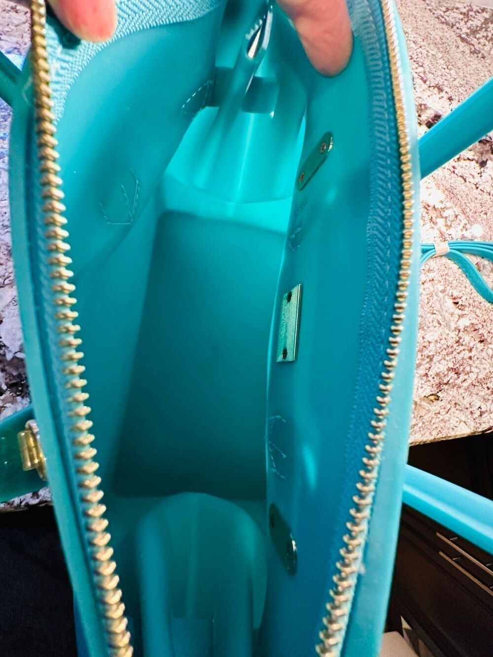 Handbag - Picture 4 of 12